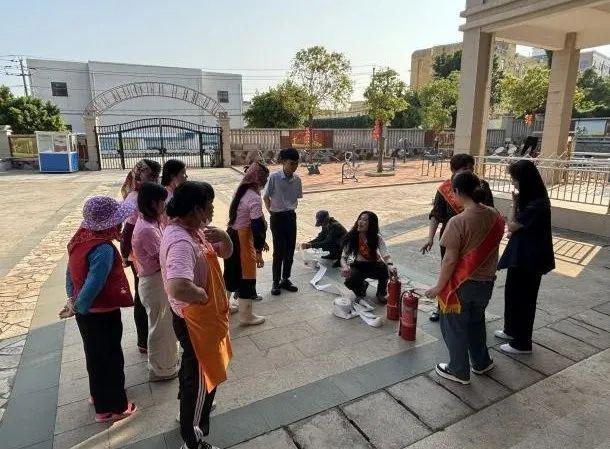 讲进养老院 共筑平安“夕阳红”尊龙凯时app网站净峰消防宣